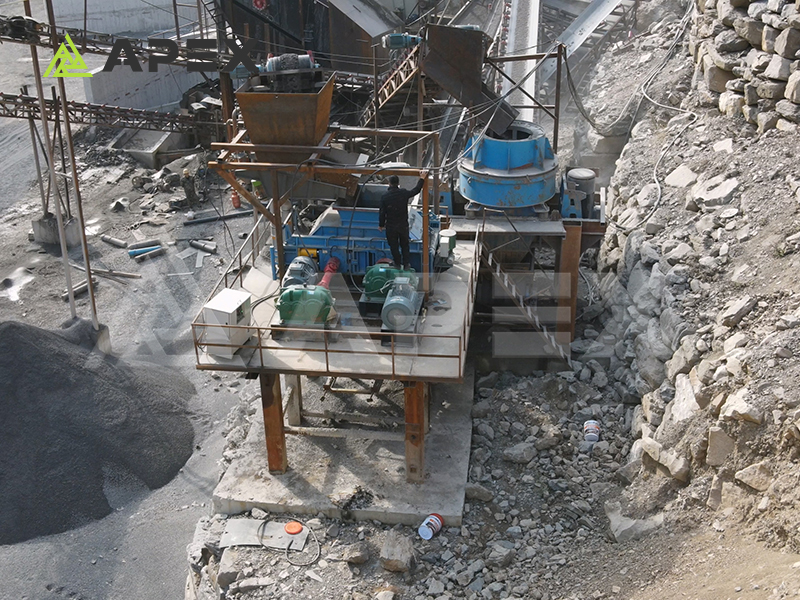 Double Tooth Roll Crusher production site。 Double Tooth Roll Crusher production site。