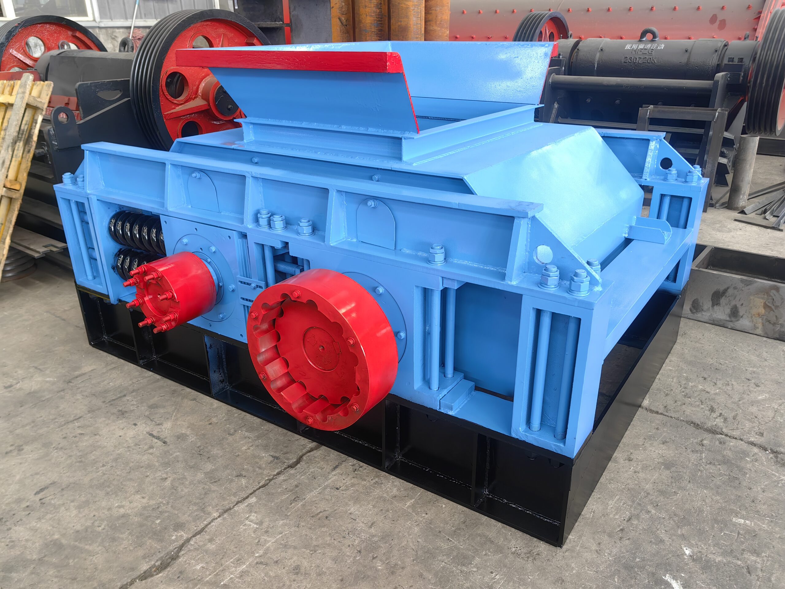 Double Tooth Roller Crusher