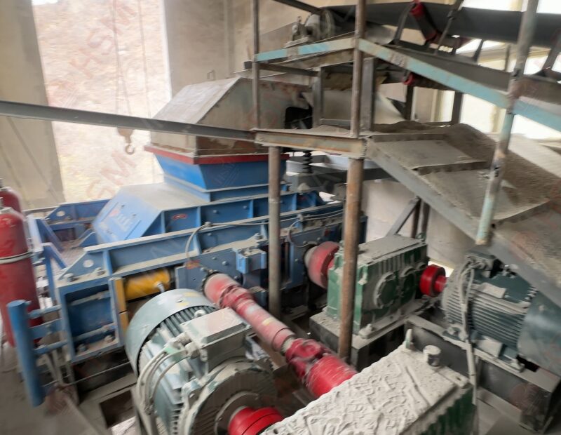 Gold Ore Crusher in Operation Gold Ore Crusher in Operation